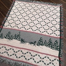 Traditional Christmas Holly Snow Vintage Woven Tapestry Blanket Throw -bobbly