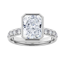 3.40 Carats Radiant Cut Lab