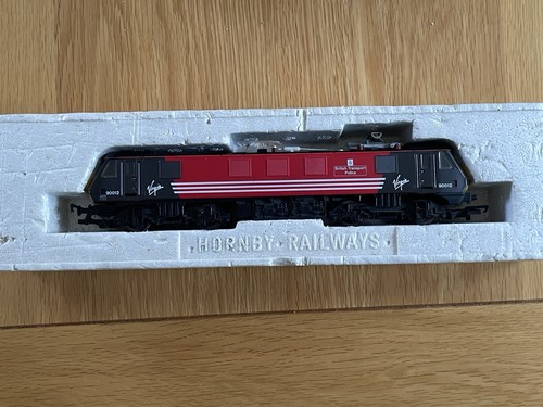 Hornby r2067 gauge class 90 - oo,
