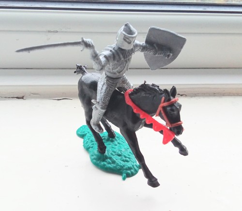 Timpo silver knight horse - timpo,