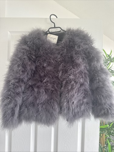Cropped ostrich feather grey - cropped,