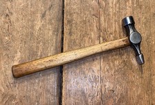 VINTAGE STANLEY W1 10 OZ CROSS PEIN HAMMER ASH HANDLED CARPENTERS OLD TOOLS VGC