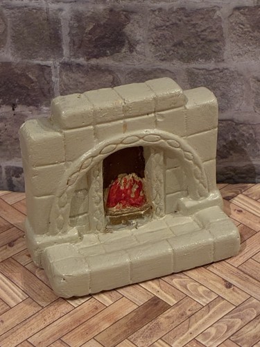 Dolls house scale - dolls, 1/16