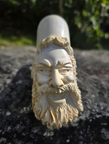 Carved figural meerschaum - carved,