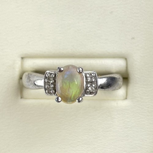9ct white gold andamooka - white,