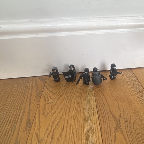 Lego minifigure lot swat - minifigure, 5