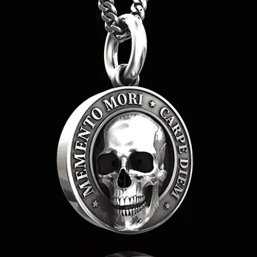 Memento mori necklace - mori,