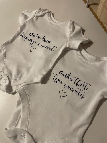 Twin pregnancy announcement