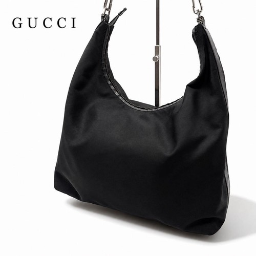 Gucci black nylon shoulder bag - gucci,
