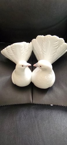 Lladro couple doves kissing - lladro, of