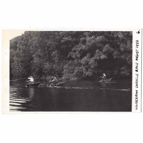 Pembrokeshire coracle race - pembrokeshire,