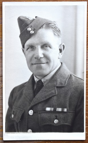 Royal air force airman - force,
