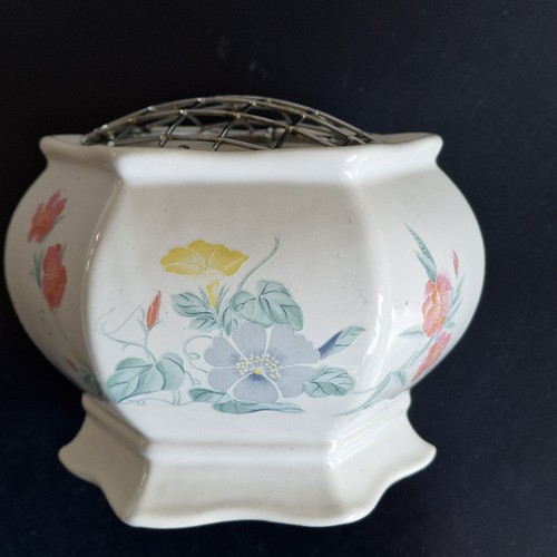 Vintage 1988 ringtons wade - vintage,