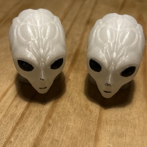 Printed alien bust - alien, grey