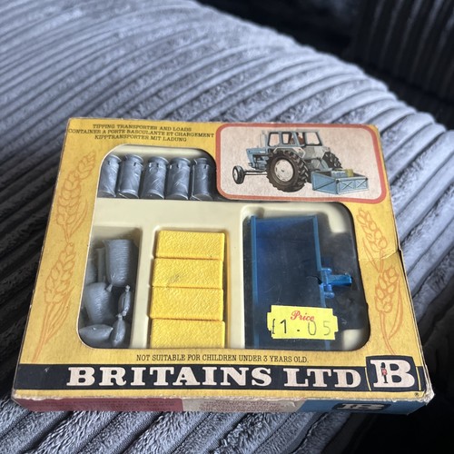 Vintage britain farm boxed - britain's,