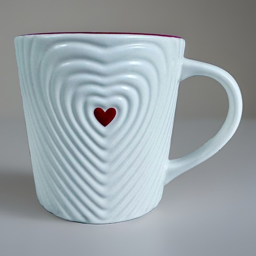 Starbucks red heart ripple - starbucks,