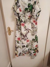 Ladies dress Size 16 Roman