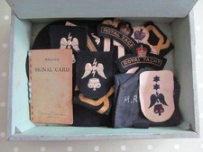 LARGE COLLECTION / JOB LOT VINTAGE NAVAL BERET EPAULETTES & BADGES ROYAL YACHT