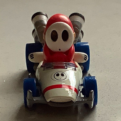 Shy guy kart - kart, vehicle