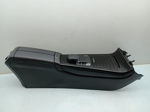 Mercedes class centre - class,