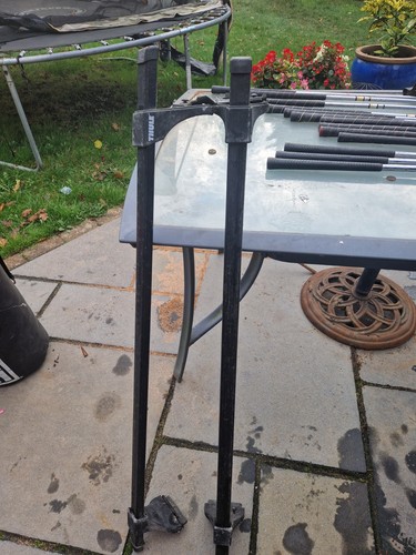 Two thule adjustable car - two,