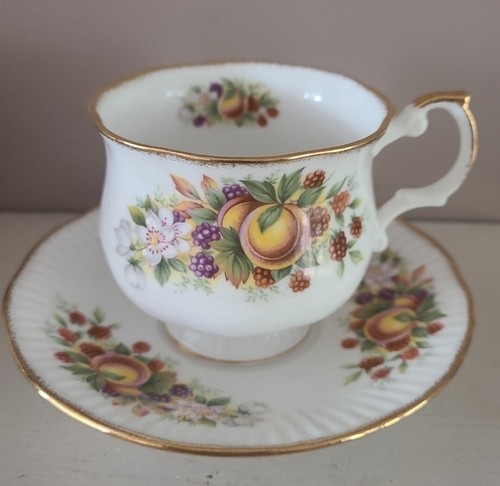 Queens peach and berries - and, fine