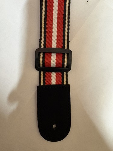 Quincy red black - red,,
