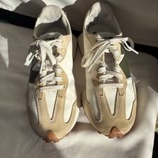 New Balance 327 Trainers