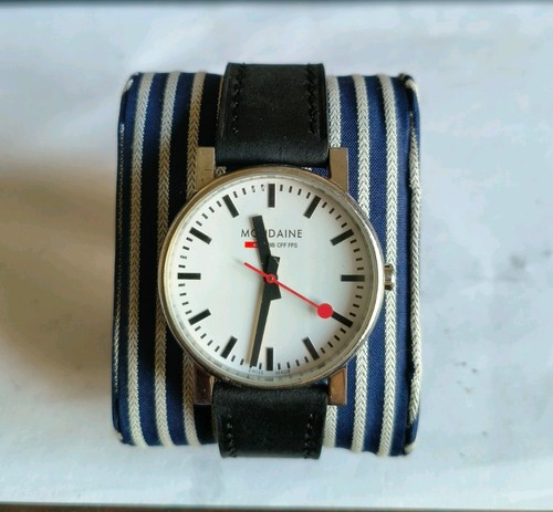 Classic mondaine official - classic,