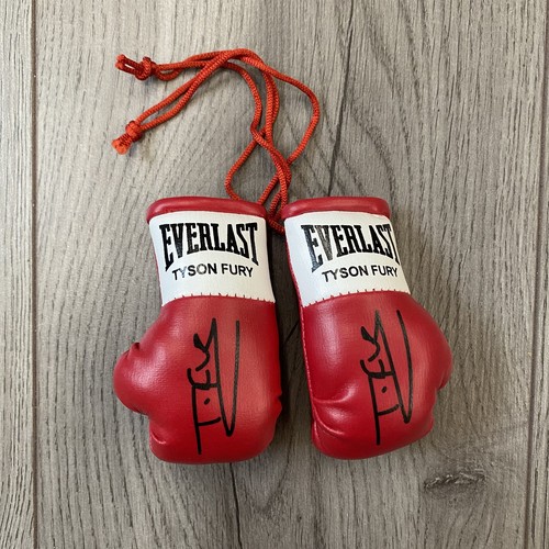 Tyson fury mini boxing gloves - tyson,
