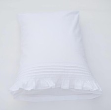 White Pillowcases with Ruffles