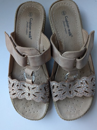 Cushion walk touch fasten - cushion,