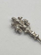 ANTIQUE  FLEUR DE LIS HAT PIN  (B125)