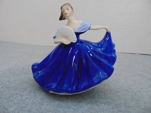 Vintage royal doulton bone - royal,
