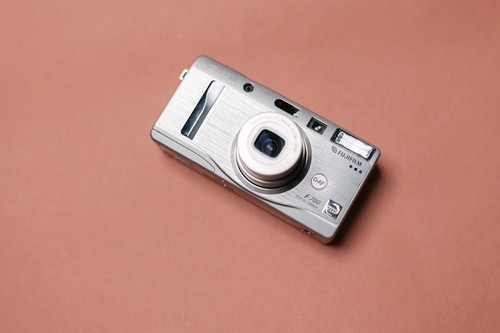 Fujifilm finepix f700 digital - fujifilm,