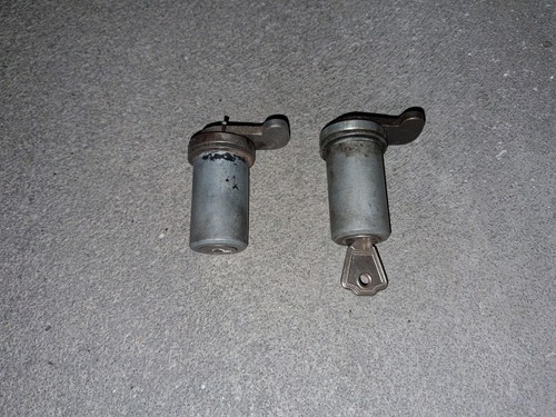 Genuine land rover 109 - 2,