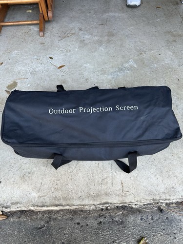 Outdoor projection screen - projection,