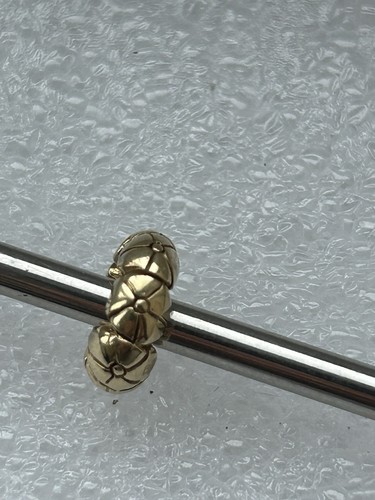 One authentic trollbeads 18ct - one,