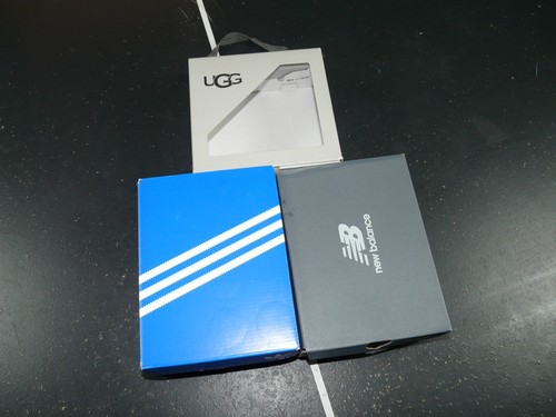 Empty replacement shoe - shoe, box