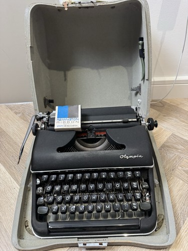 Vintage olympia portable - vintage,