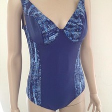 FEMI EUROPEAN DESIGNER UNDERWIRED  Swimming Costume - Size L - 12/14 - New