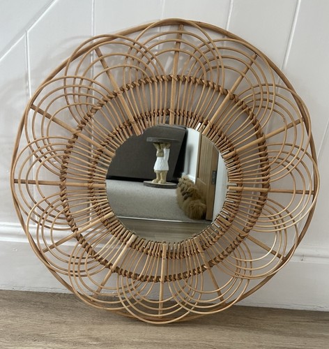Vintage round woven rattan - vintage,