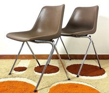 Pair of Polyprop Design Robin