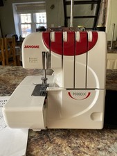 Janome 9300DX Overlocker