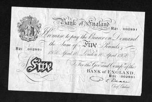 White fiver banknote - fiver, £5