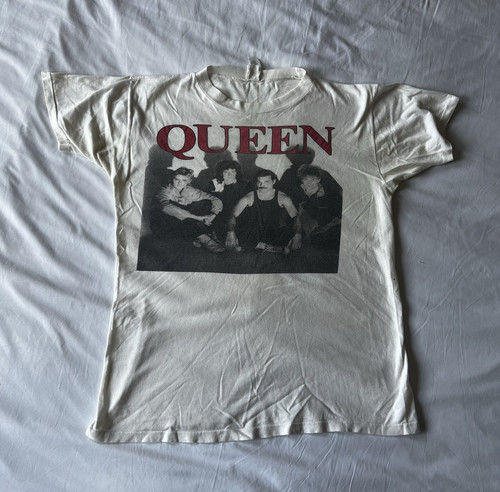 90s vintage queen band graphic - 90s,