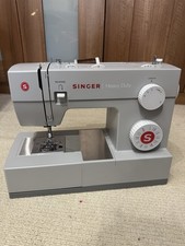 Singer Heavy Duty 4423 Sewing