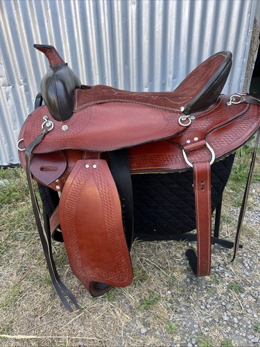 Western saddle - western,