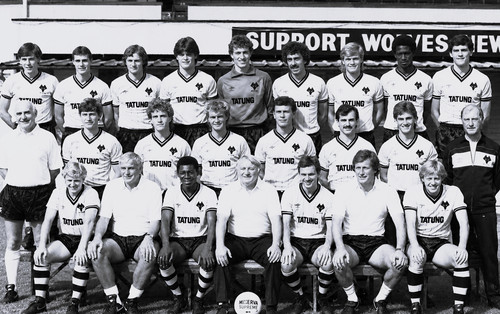 Wolves football team photo - football,