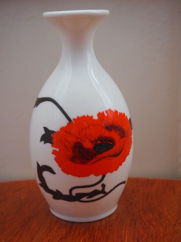 Wedgwood corn poppy - poppy, susie